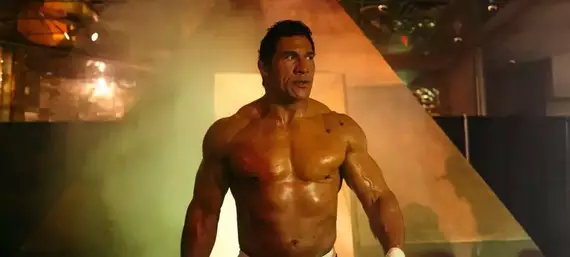 La máquina | Mira las nuevas imágenes de The Rock irreconocible en la película