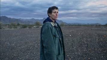 Conheça Chloé Zhao, vencedora de Melhor Direção no Oscar
