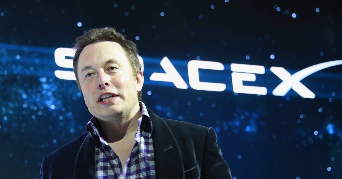 Elon Musk Elon Musk Divulga Primeira Imagem Do Traje Espacial Da