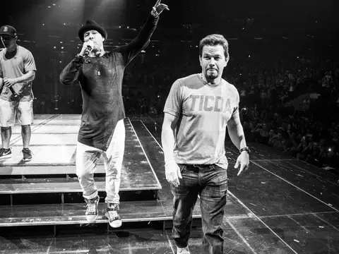 New Kids On The Block | Mark Wahlberg se reúne com o grupo após mais de 20 anos