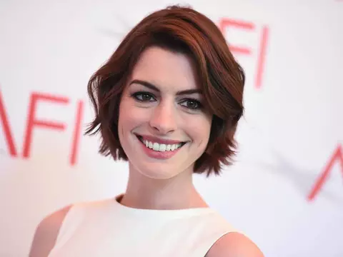 The Shower | Anne Hathaway vai produzir e estrelar comédia sci-fi