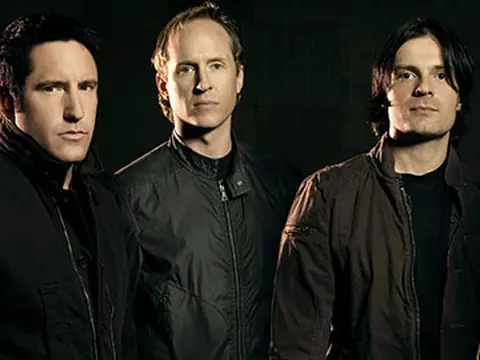 Nine Inch Nails lança música "This Isn't the Place"