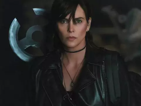 Charlize Theron em The Old Guard 2 (Reprodução)