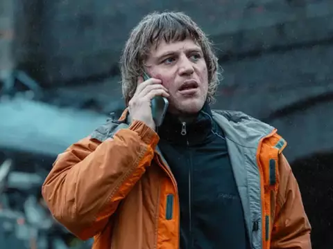 Tierra de mafia | ¿Por qué Frankie Cooper trabaja para Kat McAllister en la temporada 2?