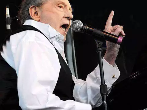 Jerry Lee Lewis é hospitalizado após sofrer AVC