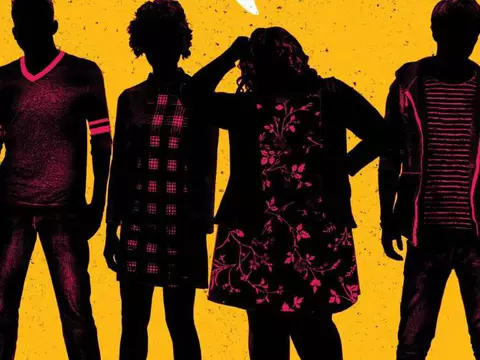 Autora de Com Amor, Simon anuncia nova sequência: Love, Creekwood