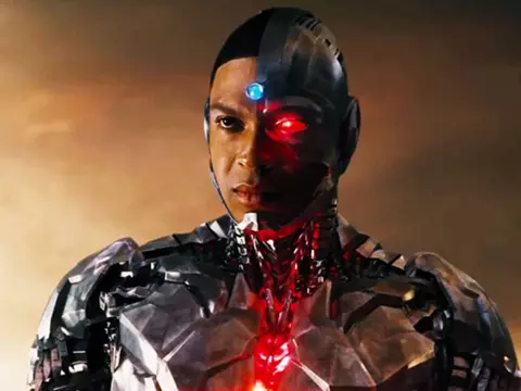 Ray Fisher como o Ciborgue em Liga da Justiça (Warner Bros./Divulgação)