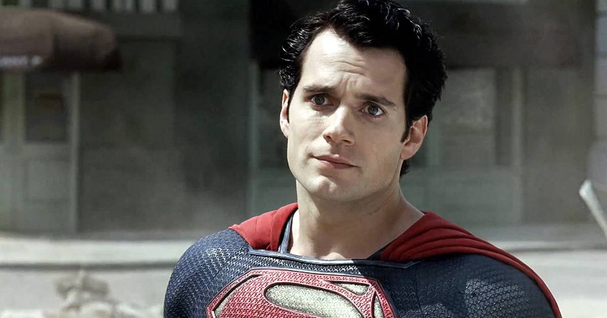 WARNER QUER NOVO SUPERMAN! IMPASSE HENRY CAVILL + NOVO FILME