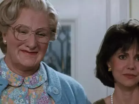 Sally Field revela que não achava Robin Williams engraçado; entenda