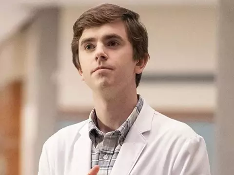 Freddie Highmore em The Good Doctor (Divulgação)