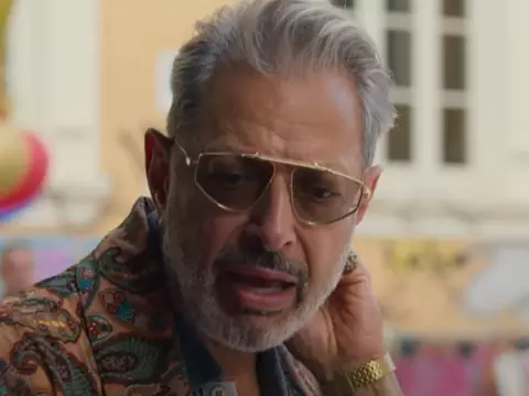 KAOS | Jeff Goldblum é Zeus no primeiro trailer da série Netflix