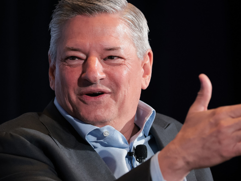 CEO da Netflix diz que IA vai fazer filmes "melhores, não apenas mais baratos"
