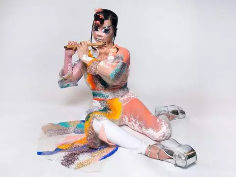 Björk revela tracklist de próximo álbum, Utopia