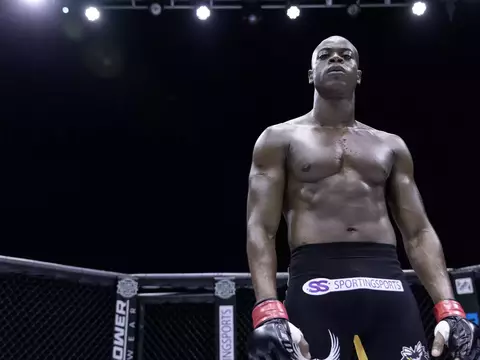 Anderson Spider Silva é sobre família, racismo, superação e também… luta