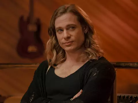 5º episódio de O Vampiro Lestat ganha pôster com estética retrô; veja
