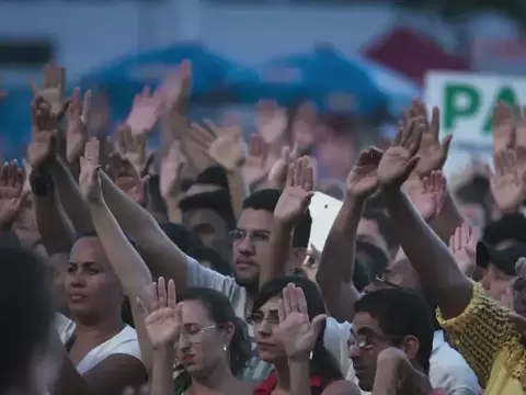 Apocalipse nos Trópicos | Associação Internacional de Documentários premia filme