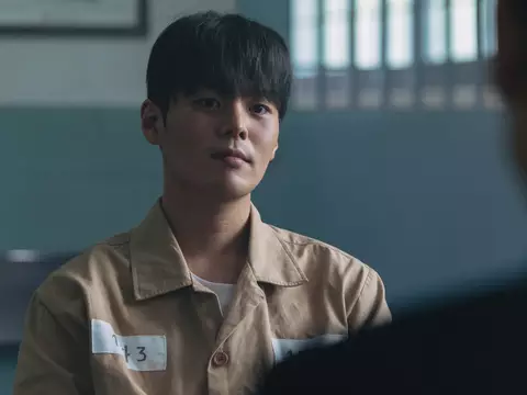 Ryeoun em Bloody Flower (Reprodução)