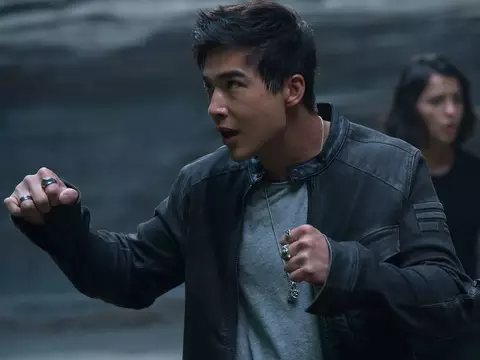 Power Rangers | Ludi Lin revela que cena foi cortada do filme por ter muito sangue