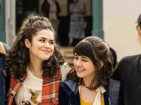 O elenco jovem de De Volta aos 15 (Reprodução)