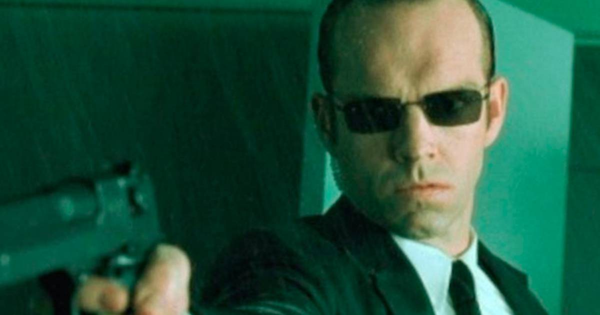 Hugo Weaving chegou a fazer leitura do roteiro de Matrix 4