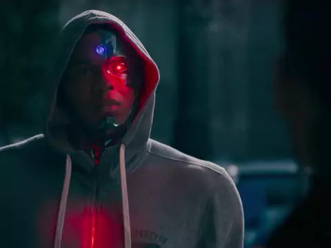 Ray Fisher em Liga da Justiça