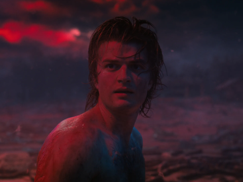 Joe Keery em Stranger Things (Netflix/Divulgação)