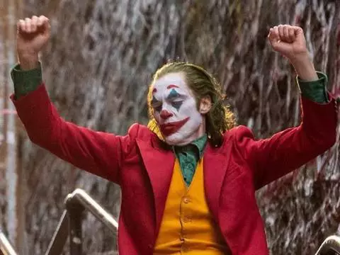 Coringa em dose tripla: trailer de fã reúne 3 versões do vilão