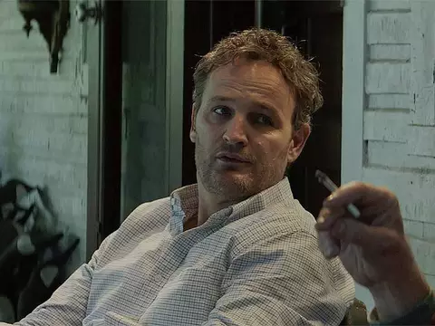 Jason Clarke em Cemitério Maldito (Paramount Pictures/Reprodução)