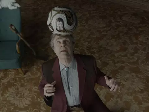 Teaser de Digger sobre Copa do Mundo tem Tom Cruise citando Pelé; veja