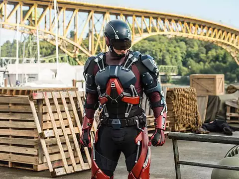 Legends of Tomorrow | Oliver Queen, Albert Einstein e mafiosos nas primeiras fotos da 2ª temporada