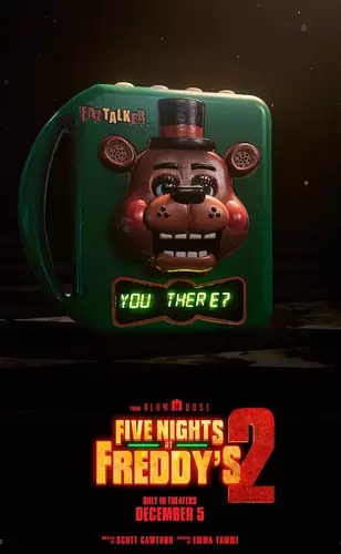 Five Nights 2 continua desperdiçando Emma Tammi em roteiro pavoroso