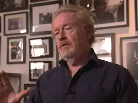 Ridley Scott ataca cinema atual e diz que prefere rever os próprios filmes