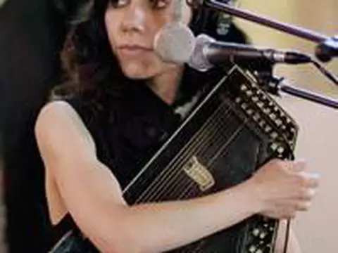 PJ Harvey vence Mercury Prize por Let England Shake