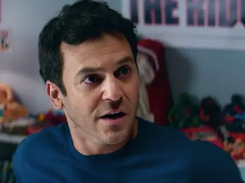 Fred Savage em cena de Deadpool (20th Century Studios/Divulgação)