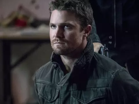 Stephen Amell