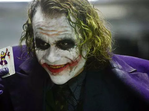 Vídeo mostra diário de Heath Ledger como Coringa