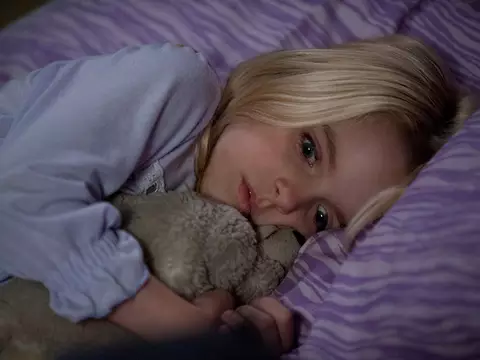 Mckenna Grace em Amityville: The Awakening/ Divulgação/ Lacey Terrell/ Dimension Films