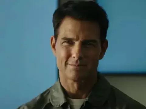 Tom Cruise revela experiência hilária ao fingir ser pessoa anônima no metrô