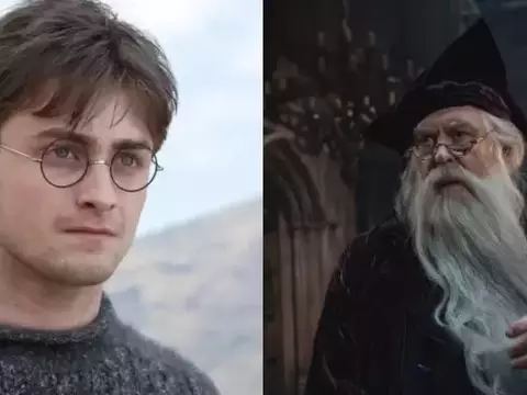 Daniel Radcliffe e John Lithgow se encontram em bastidores de peça
