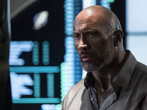 Dwayne Johnson em Arranha-Céu