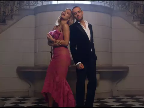 Liam Payne e Rita Ora lançam clipe de "For You", faixa de Cinquenta Tons de Liberdade