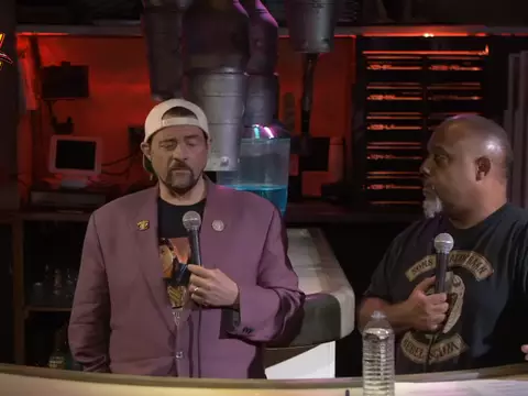 Kevin Smith em livestream sobre Liga da Justiça