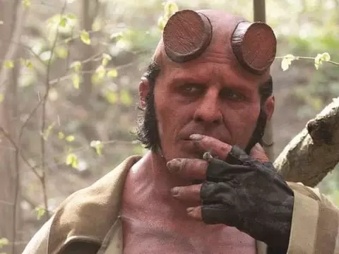 Cena de Hellboy e o Homem Torto (Divulgação)