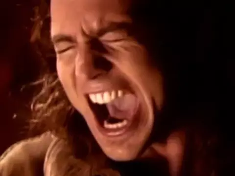 Eddie Vedder no clipe Jeremy