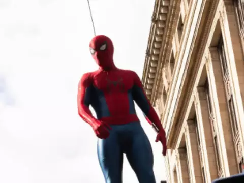 Homem-Aranha 4 | Herói salva criança em novo vídeo do set