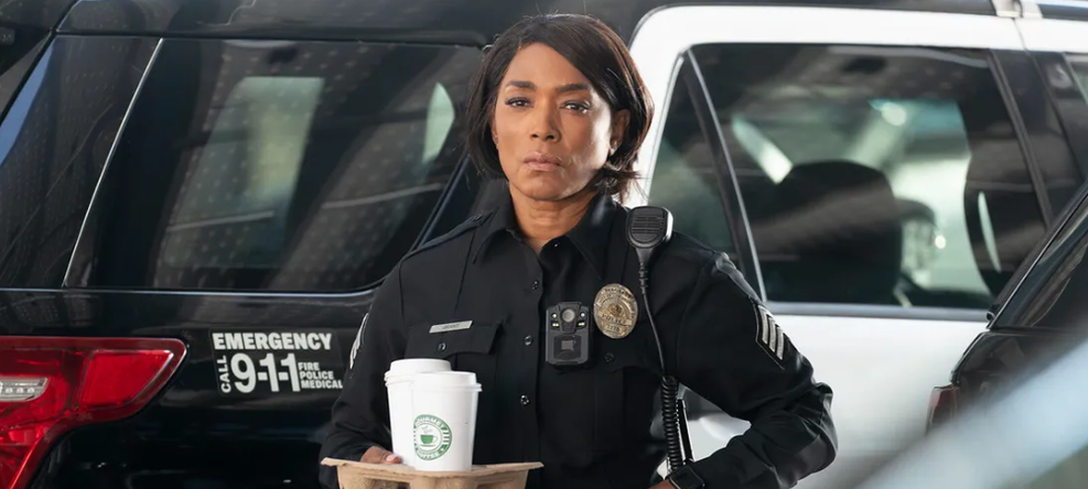 Angela Bassett Revela Impacto Profundo da Partida de Peter Krause em '9-1-1'