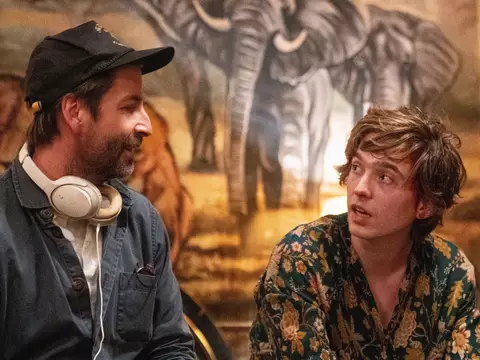 Jon Watts é do tipo de diretor que sabe o que quer, diz ator de Lobos