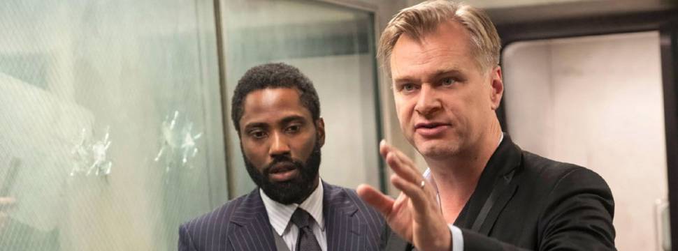 TecMundo no LinkedIn: Diretor Christopher Nolan não usa celular e