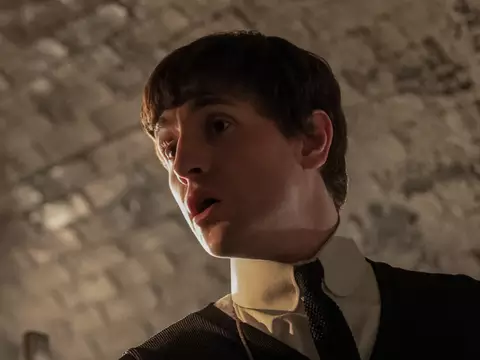 The Beatles | Filmes ganham imagens com o elenco caracterizado, veja