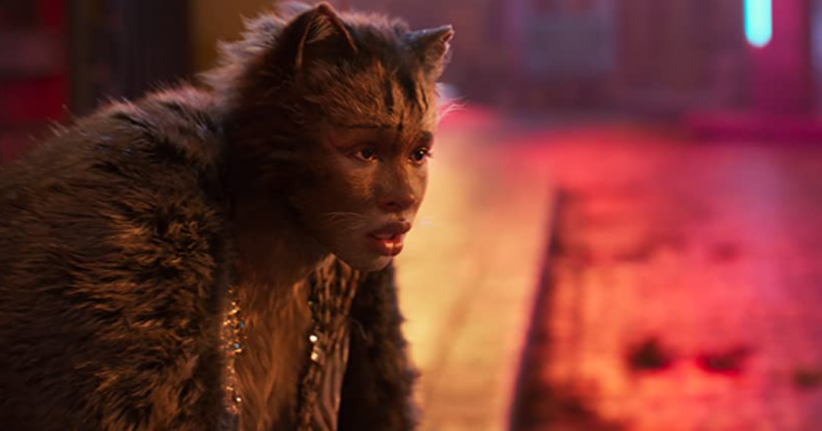 Gato refaz emblemática cena do filme Ghost e viraliza na web; assista